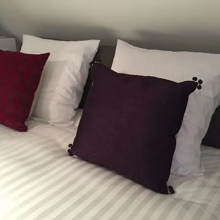 B-square Bed & Breakfast